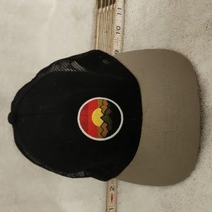 Trucker / Baseball Cap Hat Setting Sun and Mountains Snapback